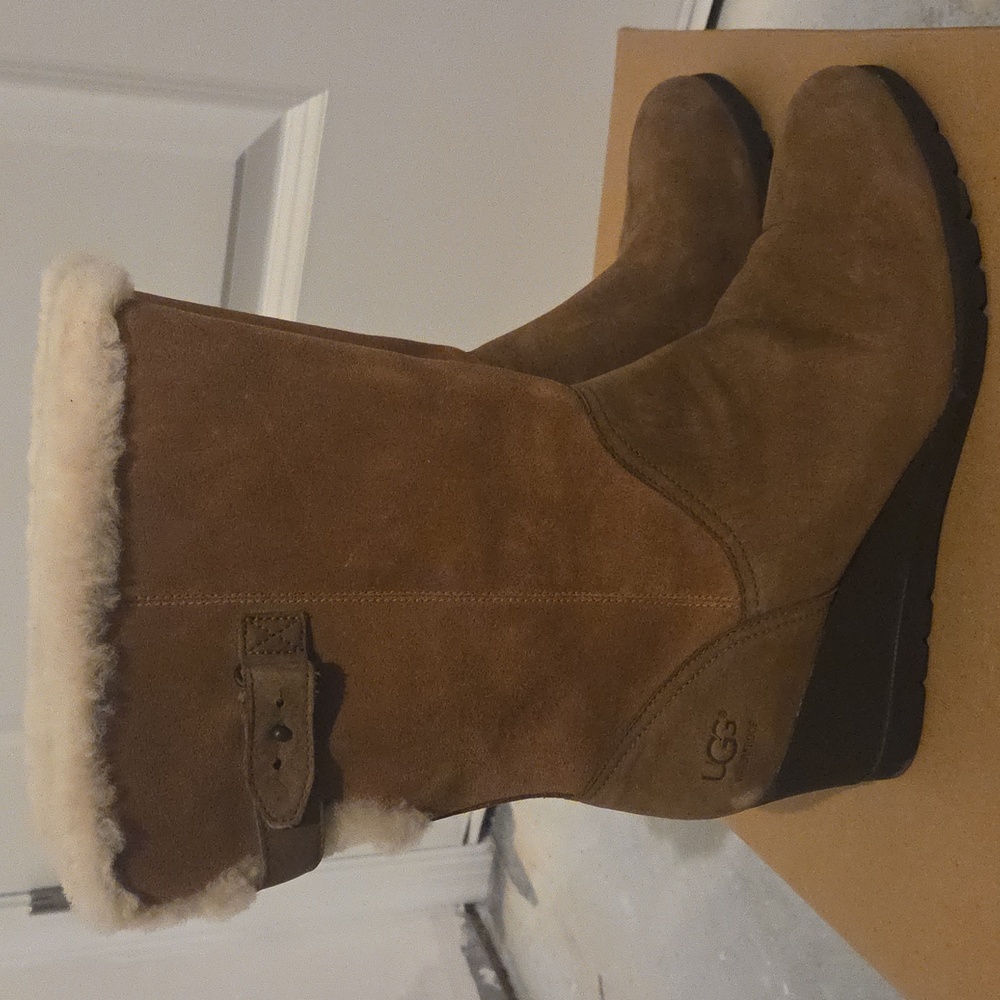 UGG Waterproof Edelina Wedge Boots - Size 11
